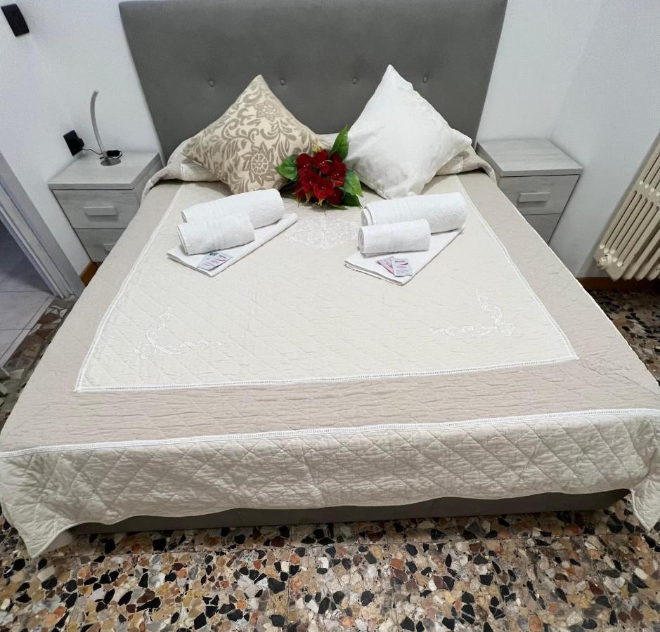 Casa Vacanza Elena Верона Экстерьер фото