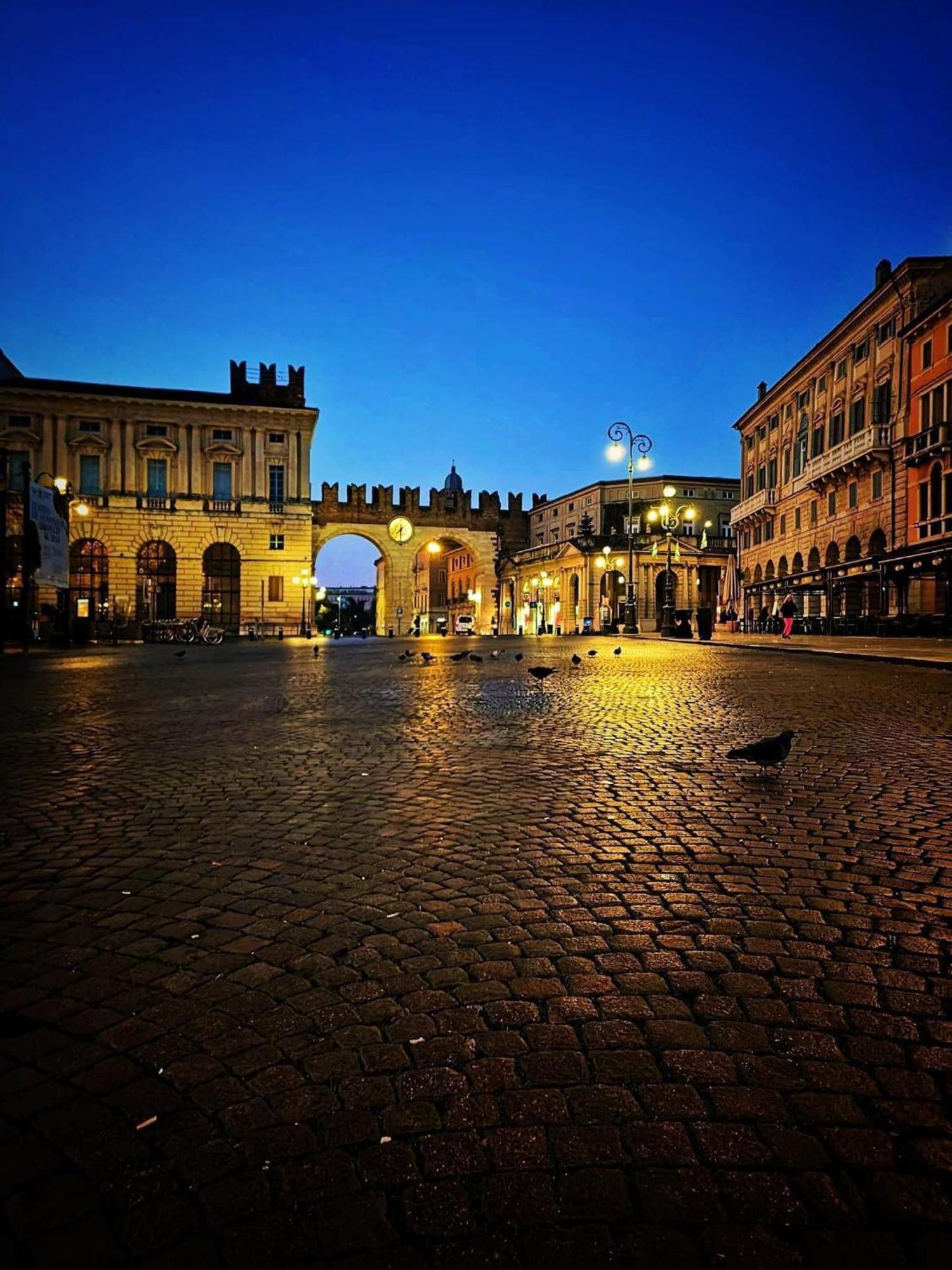 Casa Vacanza Elena Верона Экстерьер фото